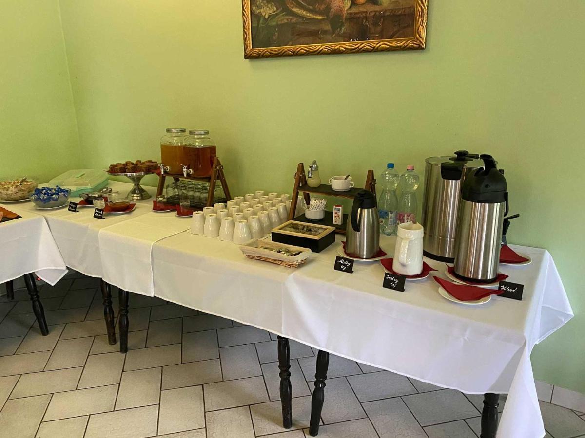 Mathias Ház Acomodação com café da manhã Magyarhertelend Exterior foto